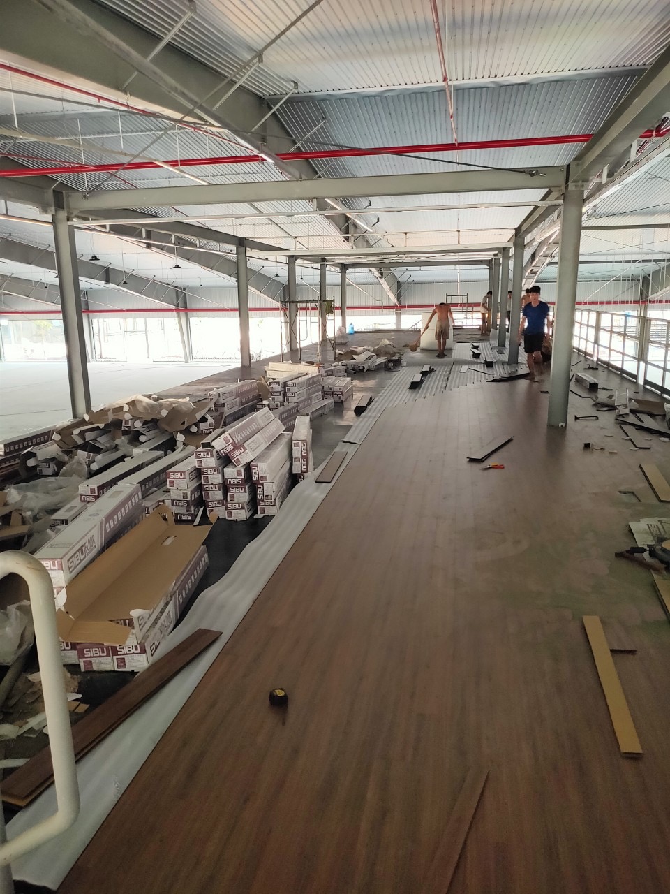 Sàn gỗ SIBU - thi công sàn gỗ tổ hợp văn phòng tại KCN Từ Sơn, Bắc Ninh